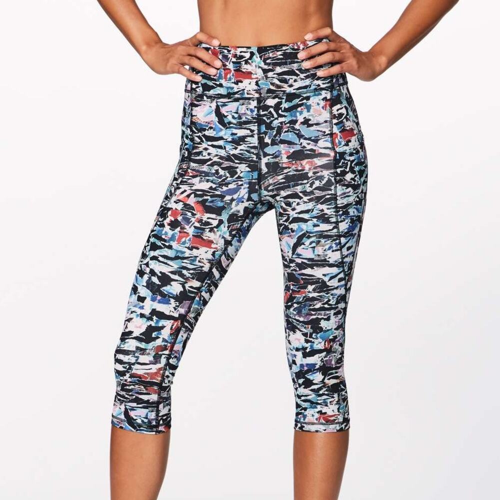 Lululemon Break Free Crop Culture Clash Starlight Black Women's Size 4 EUC